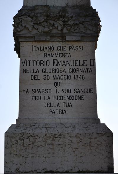 Goito - Monumento a Vittorio Emanuele II..jpg