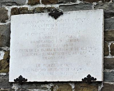 Gorizia - Lapide al tricolore.jpg