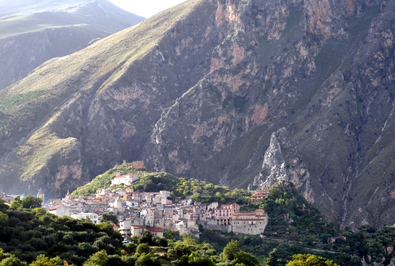 File:Isnello - panorama.jpg