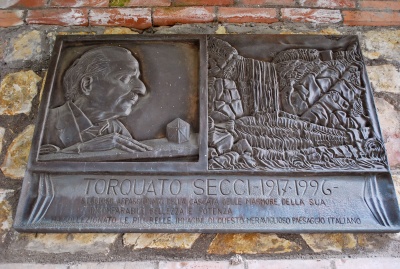 Lapide torquato secci.jpg