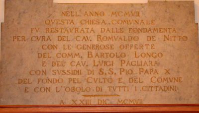 Latiano - Lapide al restauro della Chiesa Madre.jpg
