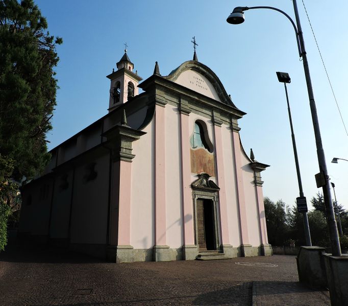 File:Lierna - Chiesa Sant'Ambrogio.jpg