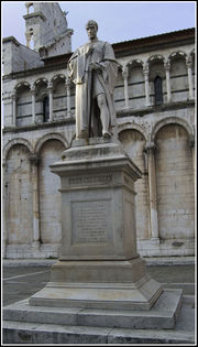Lucca - Monumento a Burlamacchi.jpg