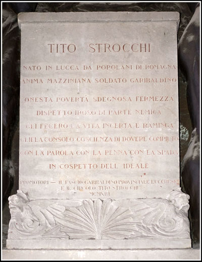 Lucca - lapide alla memoria di Tito Strocchi.jpg
