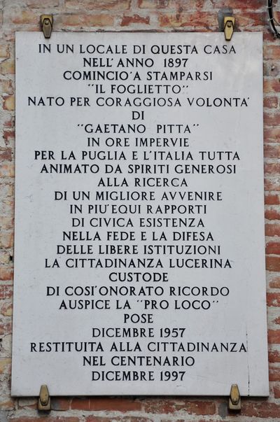 Lucera - Lapide in onore di Gaetano Pitta - Via Pietro D'Angicourt.jpg