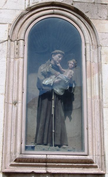 File:Melfi - edicola votiva 3.jpg