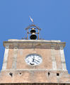 Miggiano - Orologio sul Municipio.jpg
