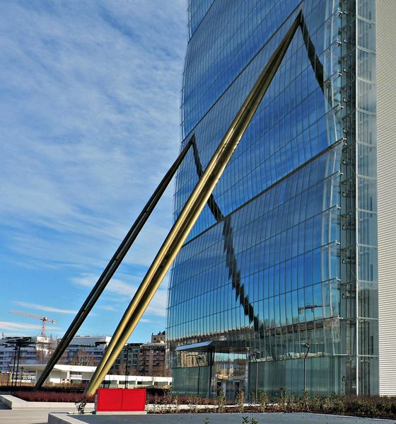 File:Milano - Torre Isozaki.jpg