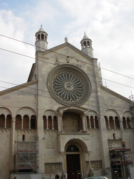File:Modena - Duomo - Facciata.jpg