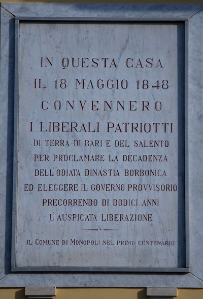 Monopoli - Lapide ai Liberali Patriotti.jpg