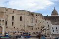 Monopoli - Palazzo Martinelli nel porto.jpg