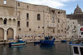 Monopoli - Palazzo Martinelli nel porto 2.jpg