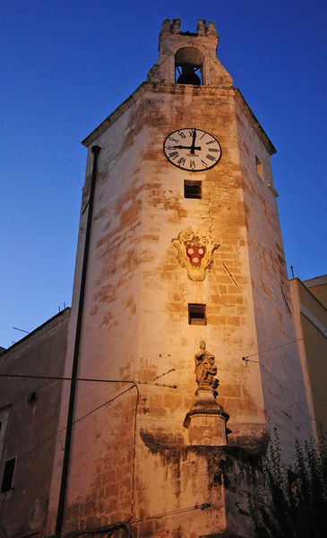 File:Monopoli - Torre Orologio.jpg