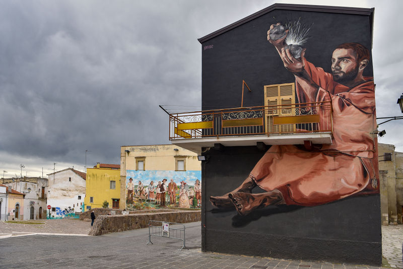 File:Montemilone - Murale La Scintilla.jpg