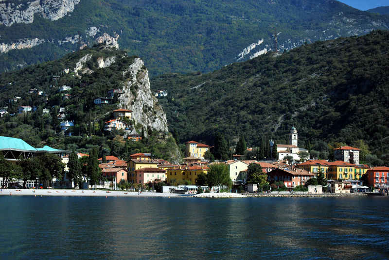 File:Nago-Torbole - panorama.jpg