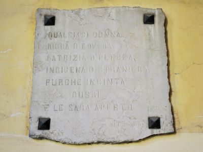 Napoli - Lapide Incurabili 3.jpg