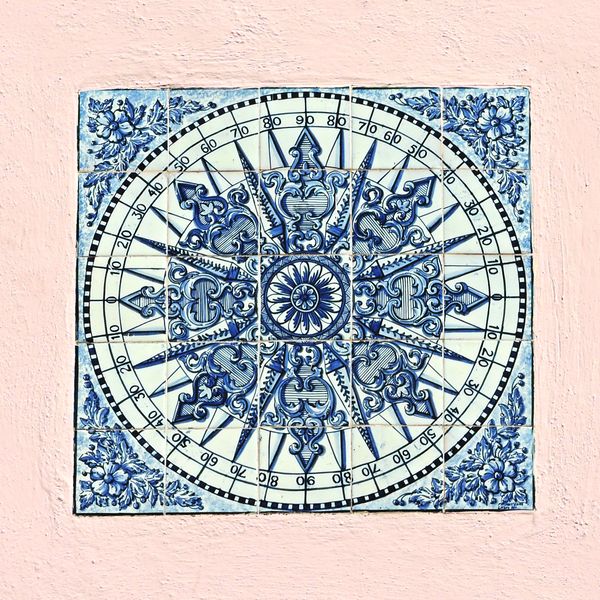 File:Orbetello - Pannello con piastrelle.jpg