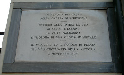 Pescia - Lapide ai caduti nella guerra di redenzione.jpg