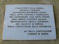Pescia - Lapide ai combattenti della libertà.jpg