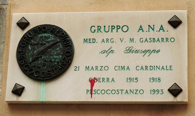 Pescocostanzo - Lapide a Giuseppe Gasbarro.jpg