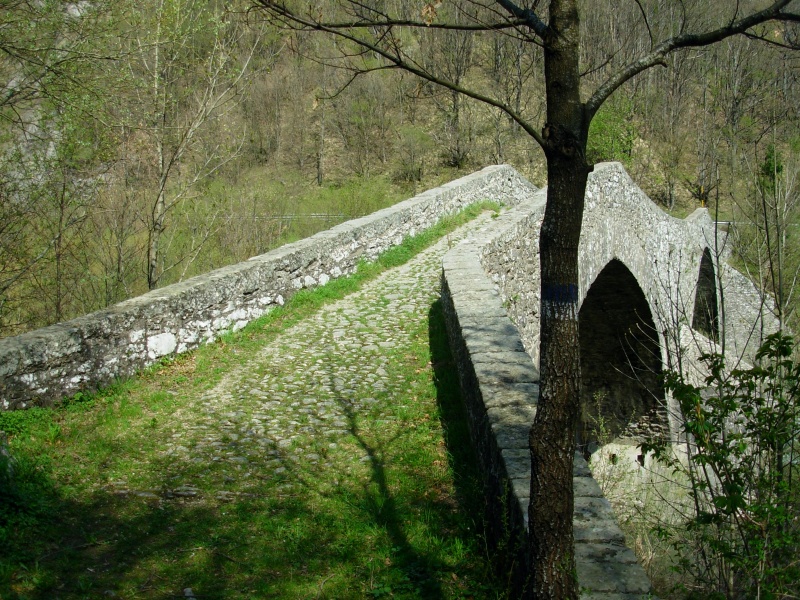 File:Pievepelago - Ponte della Fola.jpg