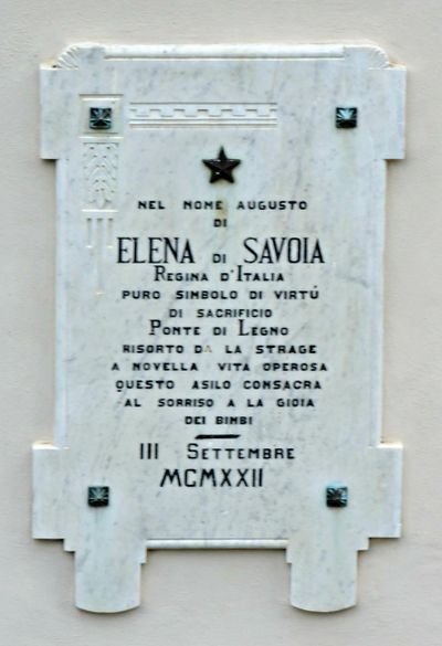 Ponte di Legno - Lapide a Elena di Savoia.jpg