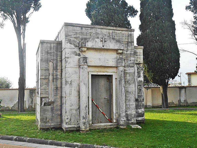File:Prato - Chiesanuova - Cimitero della Chiesanuova 24.jpg