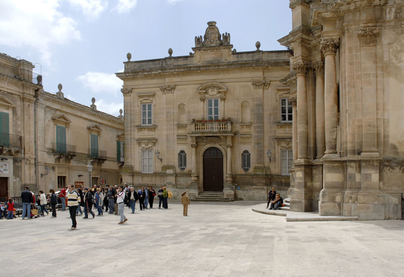 File:Ragusa - IBLA.jpg