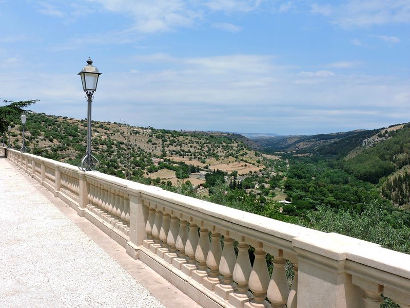 File:Ragusa - Panorama2.jpg