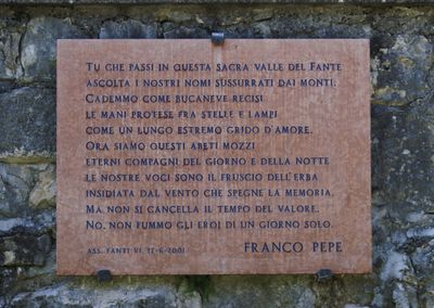 Roana - Cimitero di Val Magnaboschi...jpg