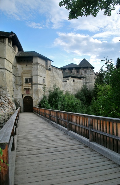 File:Rodengo - Castello - Rodengo.jpg