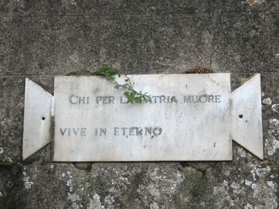 San Piero a Sieve - Lapide ai Caduti della I Guerra Mondiale.jpg