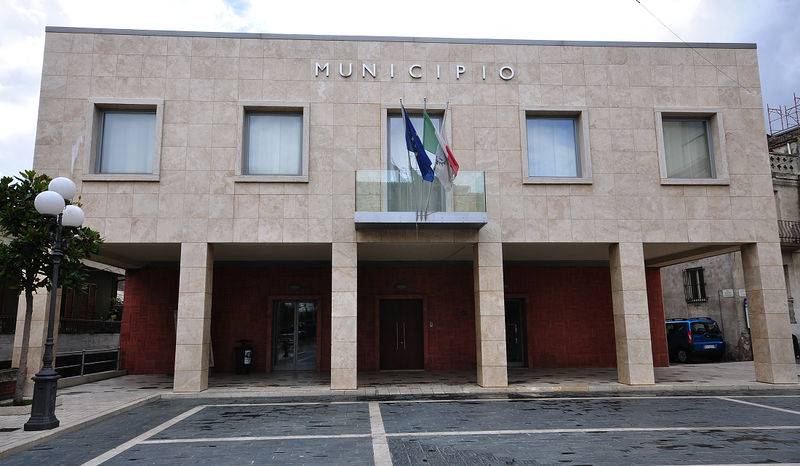 File:San salvo - Municipio.jpg