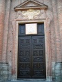 Sant'Ambrogio di Torino - Chiesa Parrocchiale San Giovanni Vincenzo - Portale centrale.jpg