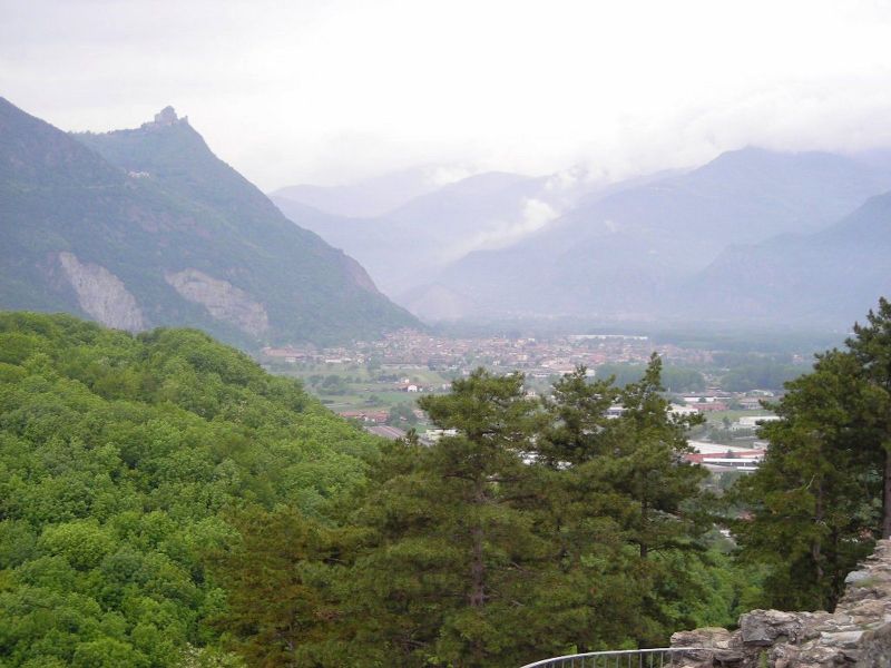 File:Sant'Ambrogio di Torino - Panoramica (1).jpg