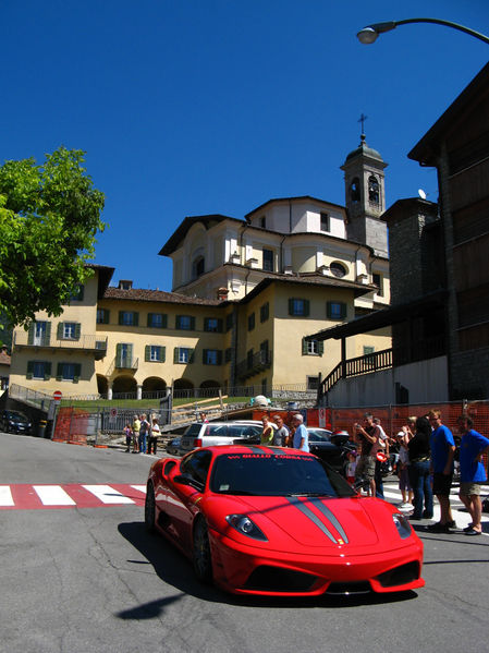 File:Serina - Raduno Ferrari.jpg