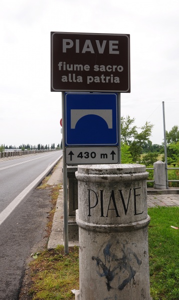 File:Susegana - Ponte sul Piave.jpg