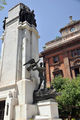 Taranto - Monumento ai Caduti 6 pz Vittoria.jpg