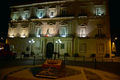 Taranto - Municipio notturno 3.jpg