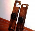 Teggiano - Museo degli usi e delle tradizioni del Vallo del Piano - attrezzo per raffinare il lino.jpg