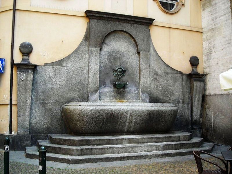 File:Torino - Fontana (2).jpg