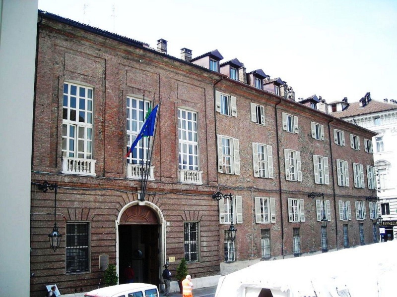 File:Torino - Palazzo Chiablese.jpg
