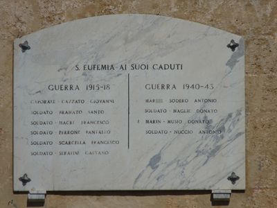 Tricase - Lapide in ricordo dei caduti della frazione di S.Eufemia.jpg