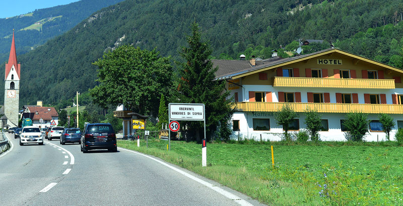 File:Vandoies - Ingresso Vandoies.jpg