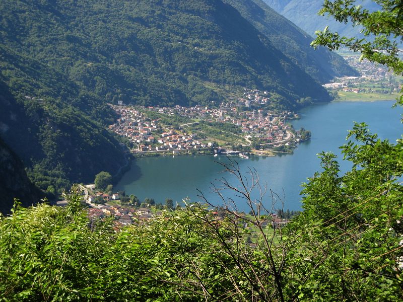 File:Verceia - Il Panorama.jpg