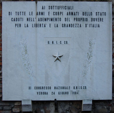 Verona - Lapide UNISCO.jpg