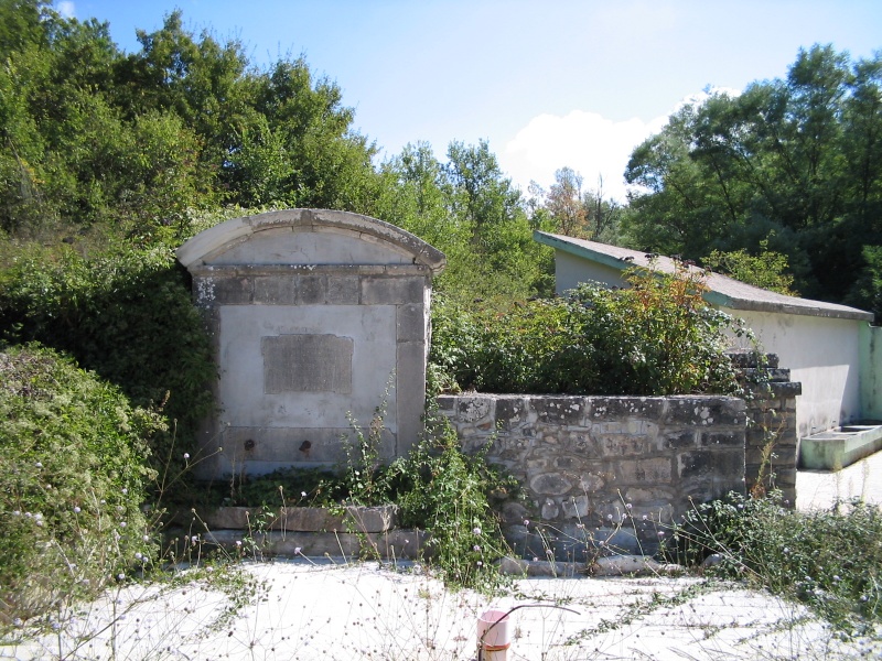 File:Vinchiaturo - Fontana 3.jpg