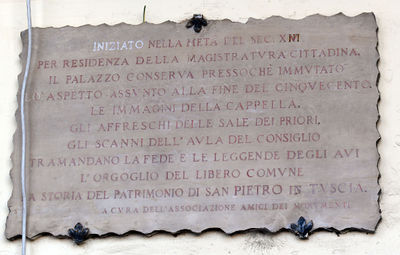 Viterbo - Storia palazzo dei Priori.jpg